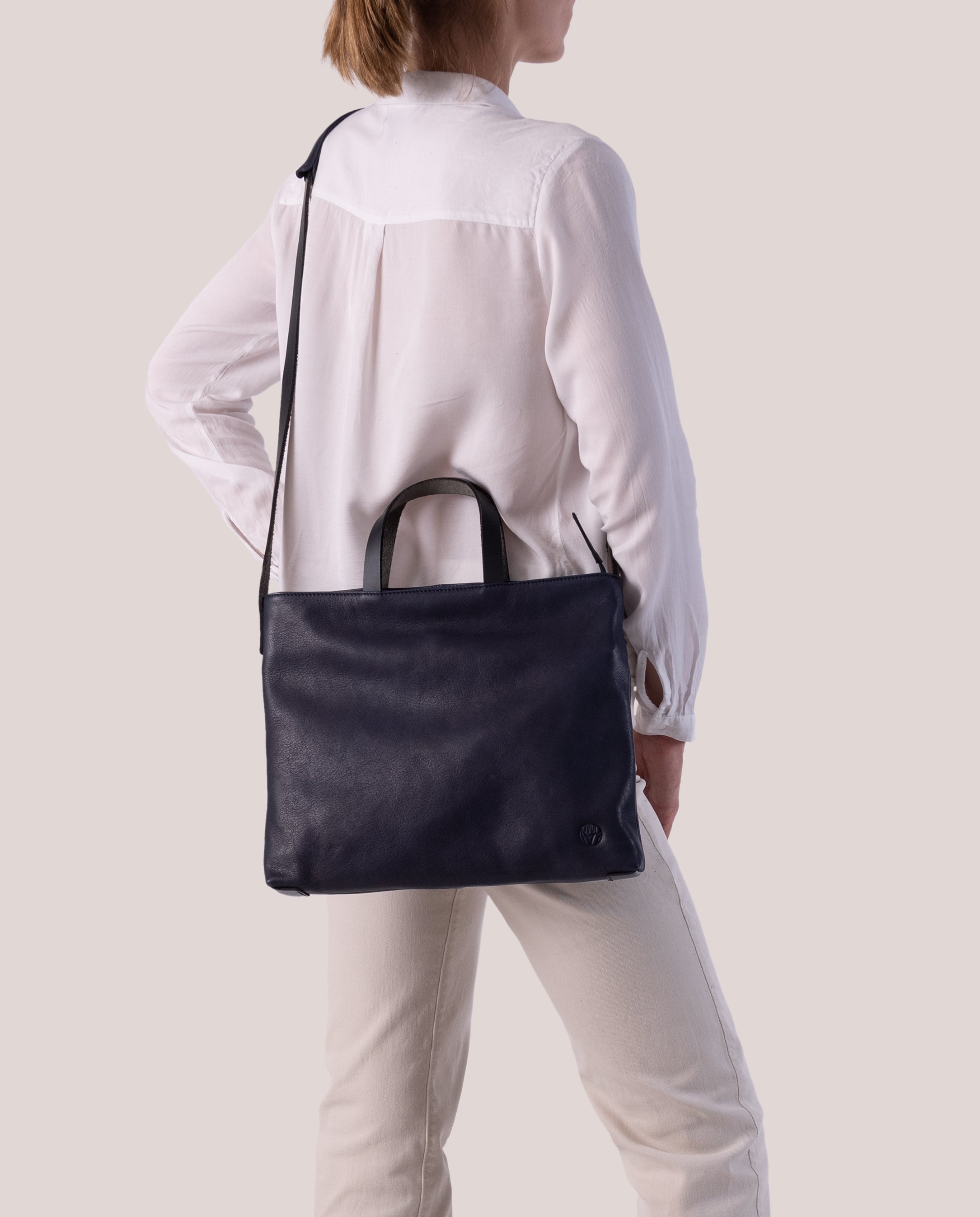 Chaza Handlebag
