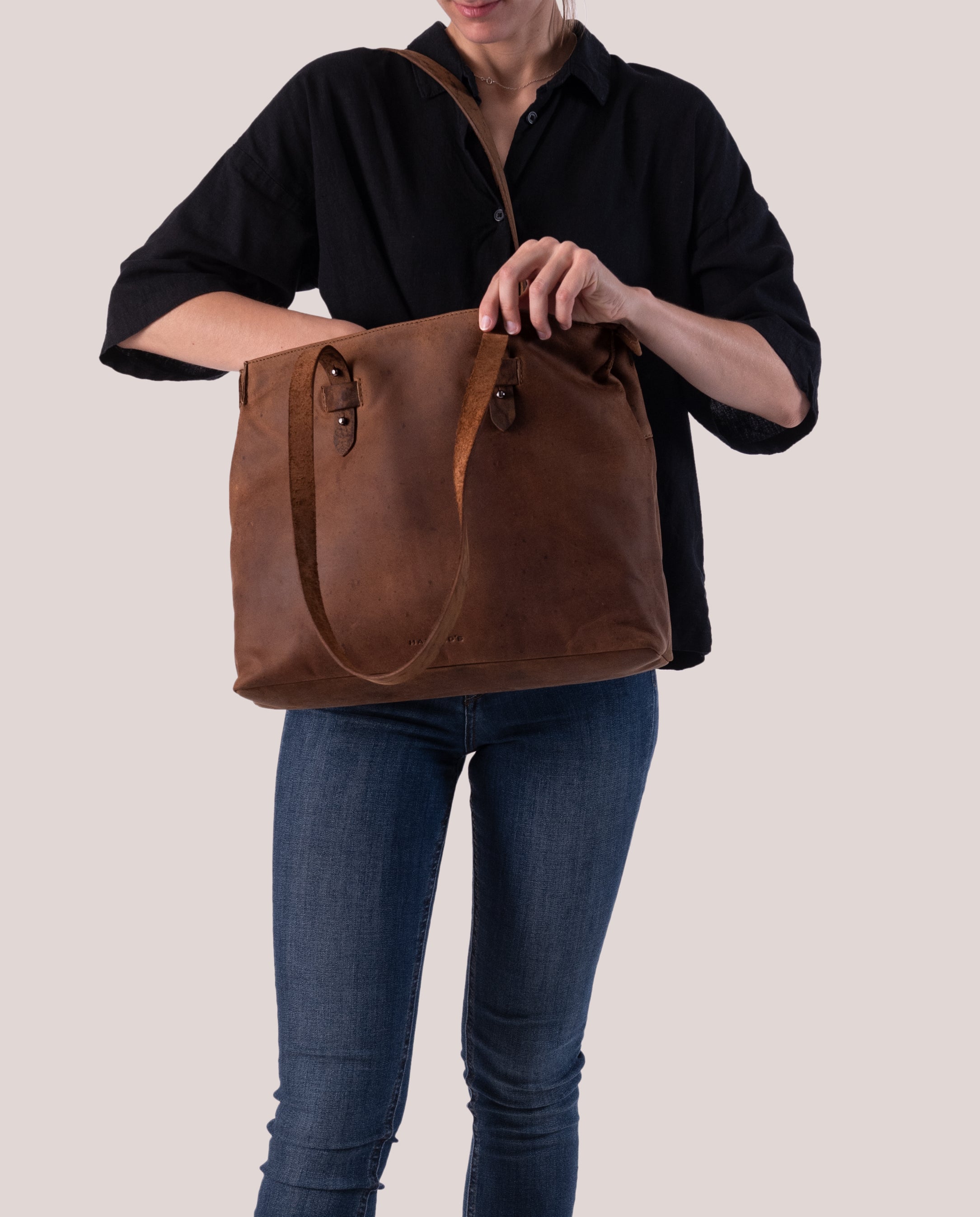 Antic Twin Shopper