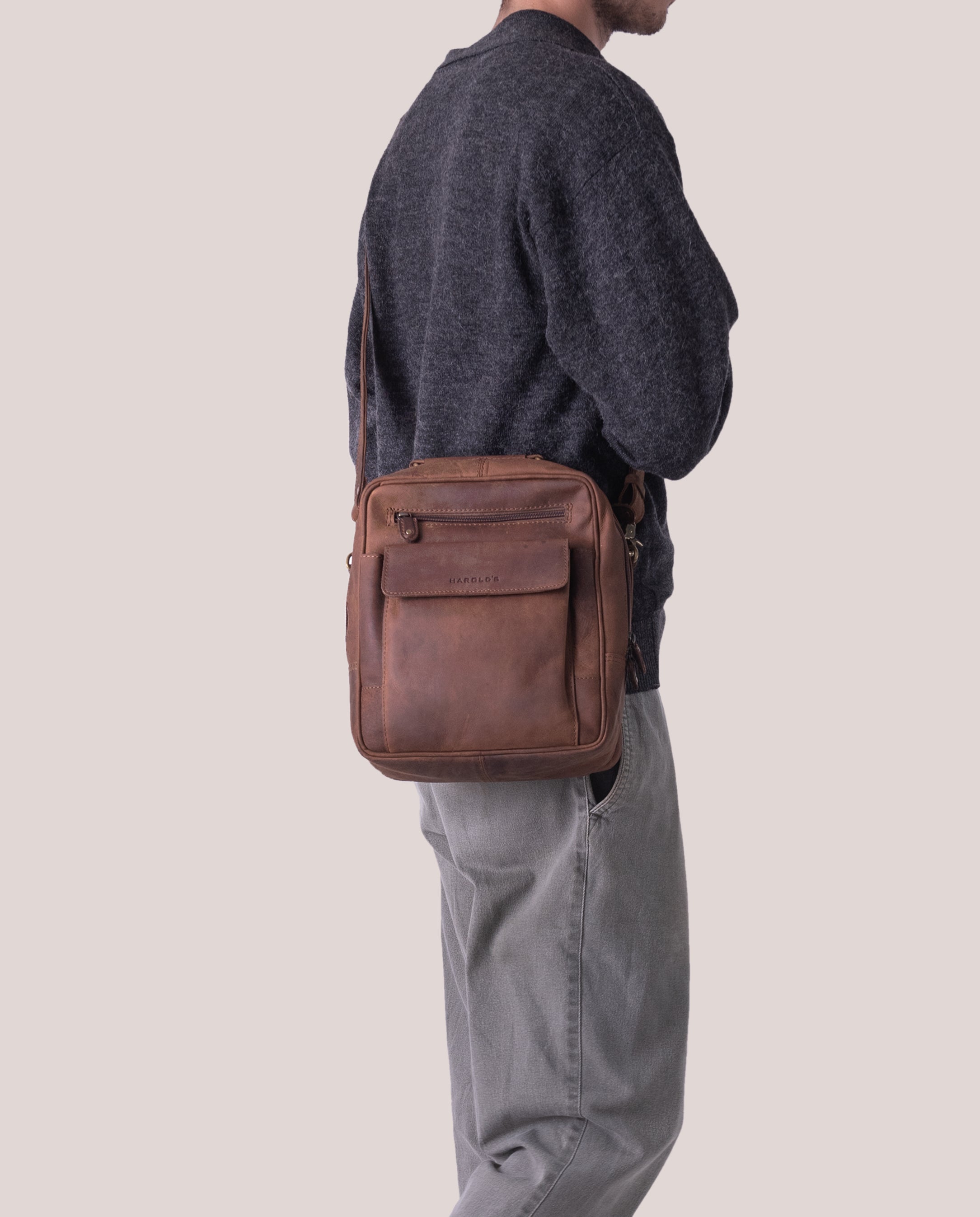 Antic Shoulder bag L