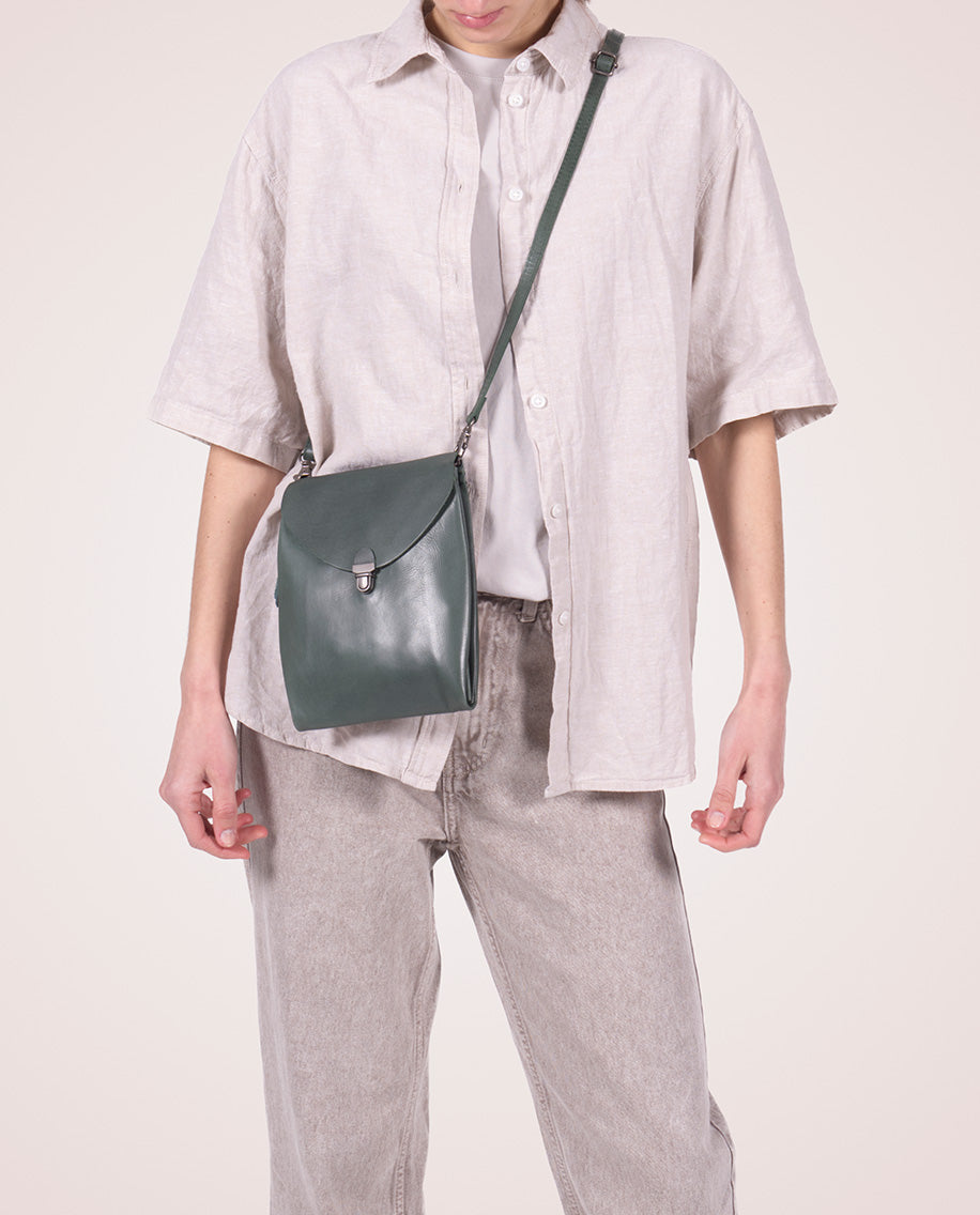 Fold handbag clutch up