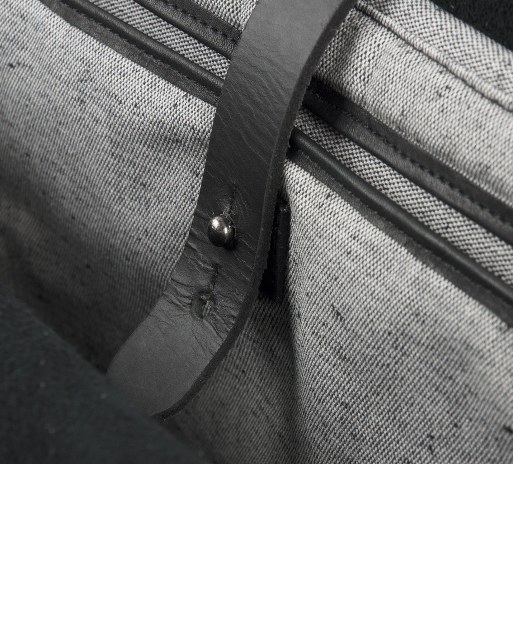 Mount Ivy Messengerbag